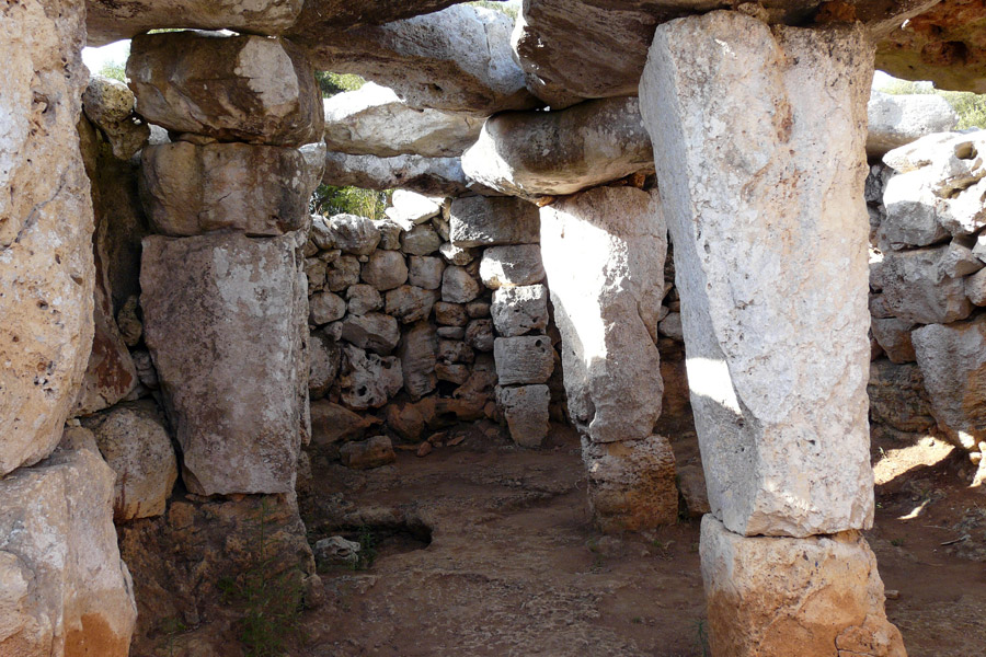 Sala ipostila Galmes Minorca
