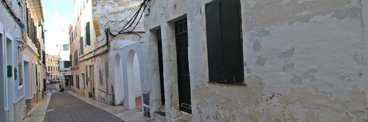 Casa menorquina en el centro de Mahón en venta