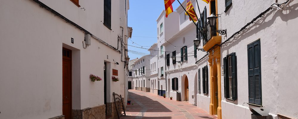 ES MERCADAL MENORCA