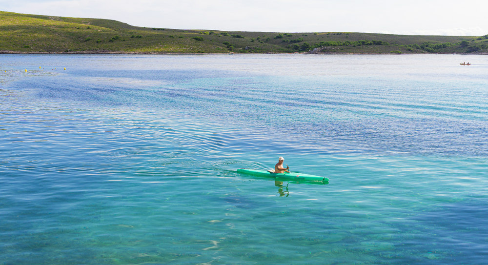 excursión en kayak por el norte de Menorca