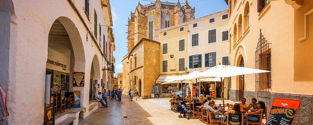Noi, italiani che viviamo e lavoriamo a Minorca