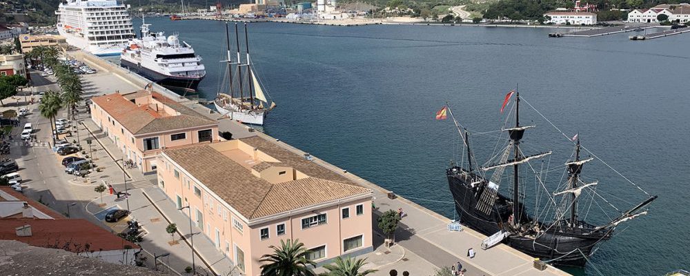 Festival marittimo di navi storiche nel porto di Mahon