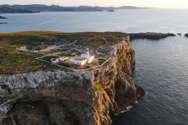 Entra in funzione il servizio speciale di autobus per il Faro di Cavalleria