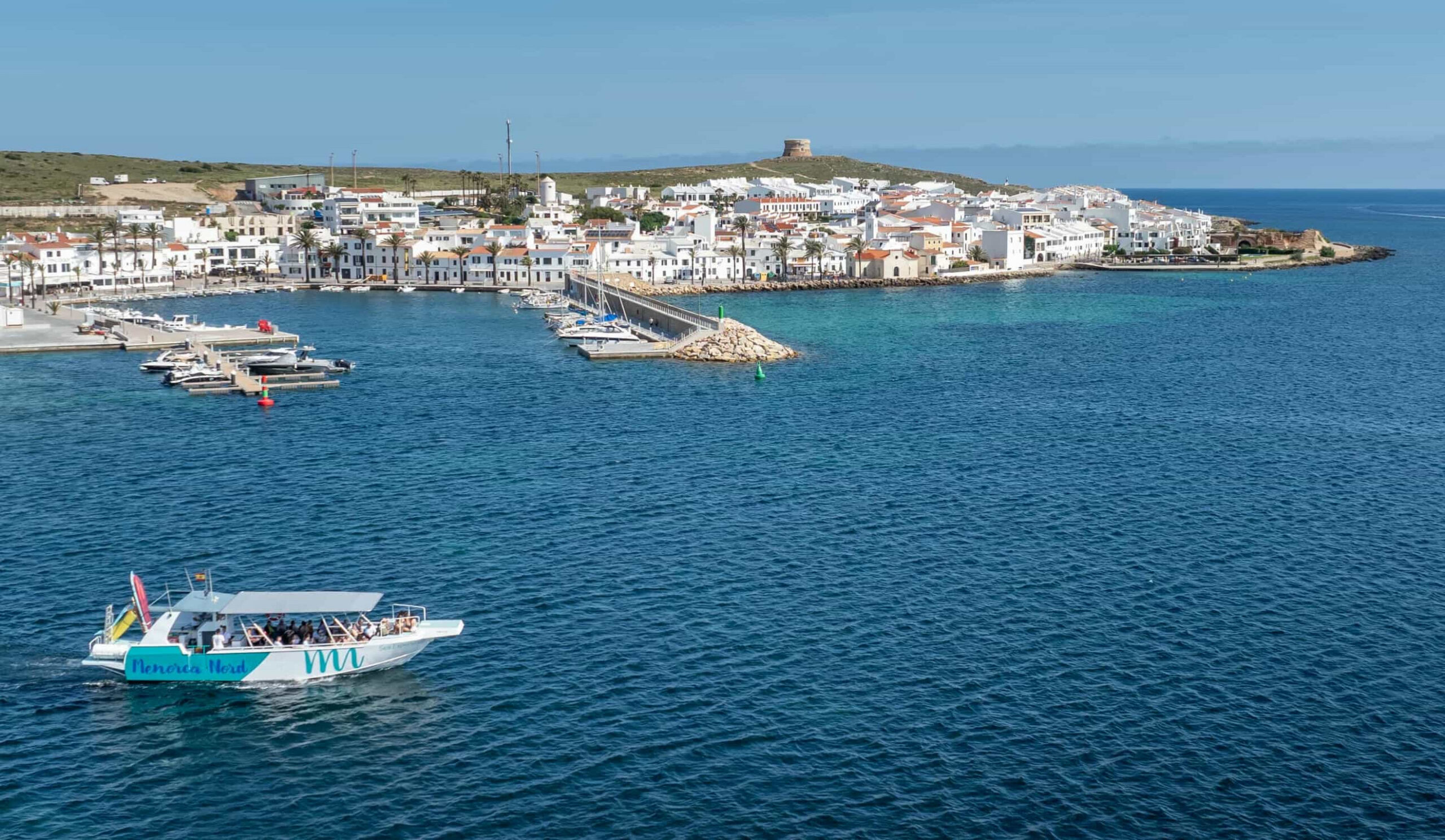 Paseos en barco desde Fornells