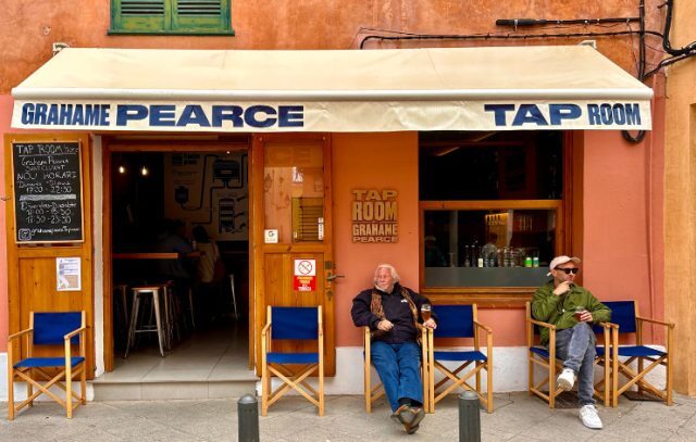 El Tap Room de Grahame Pearce en Ciutadella