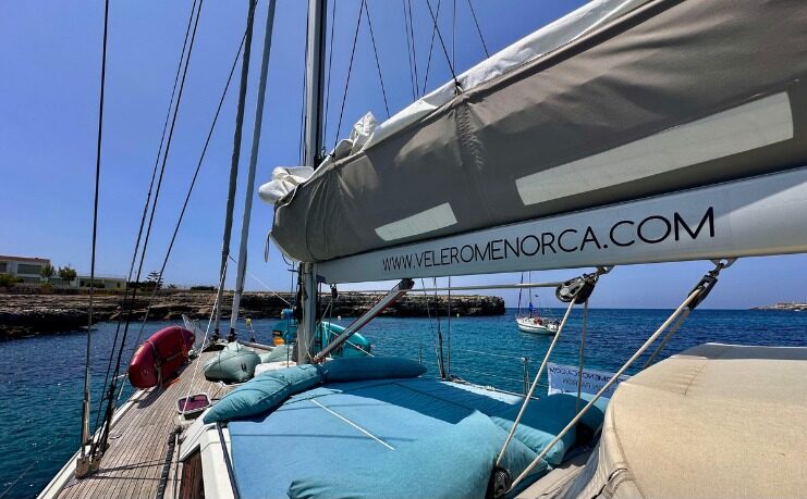 Velero Menorca