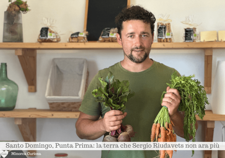 Sergio Riudavets con nello spazio vendita della tenuta agricola Santo Domingo.