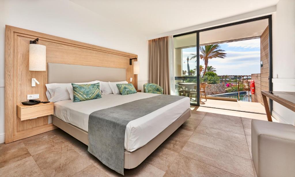 Insotel Punta Prima Resort3