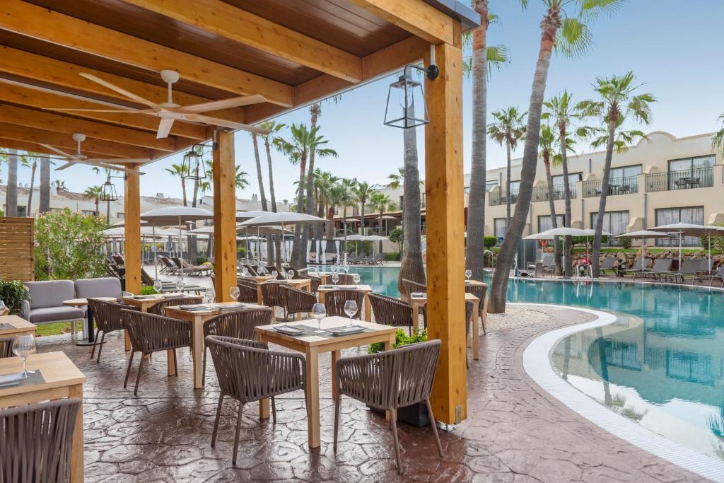 Valentin Star Menorca, adults only3