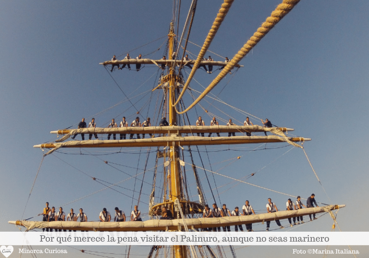 Velas y marineros: todo a mano sobre el Palinuro